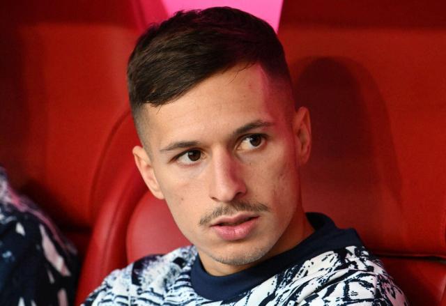 mk体育-冬窗新援看上去管用，拜仁缺半套主力阵容是好事？